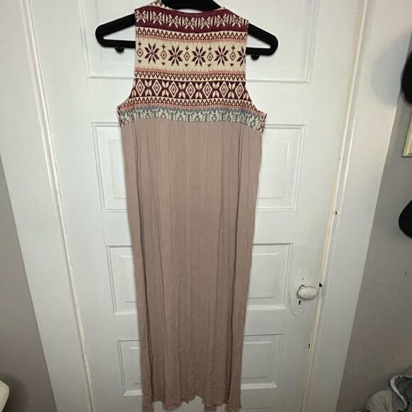 Hayden Embroidered Sleeveless Duster - Picture 5 of 11